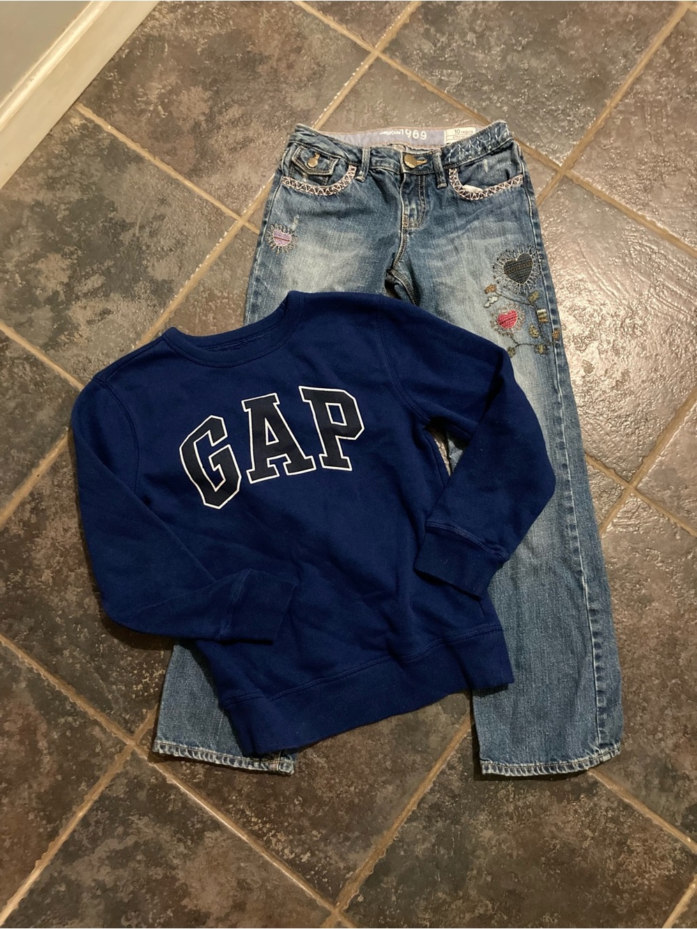 GAP Navy Crewneck Sweatshirt and Jeans Outfit Girls Size L 10
